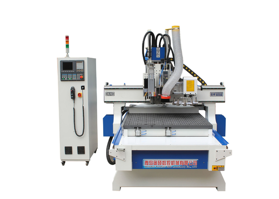 China Woodworking CNC Engraving And Cutting Machine With Tool Changing / Drill Machine supplier