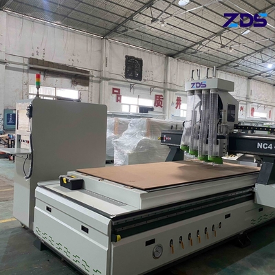 1220x2440mm Wardrobe Woodworking CNC Router Wood Statue Carving Machine